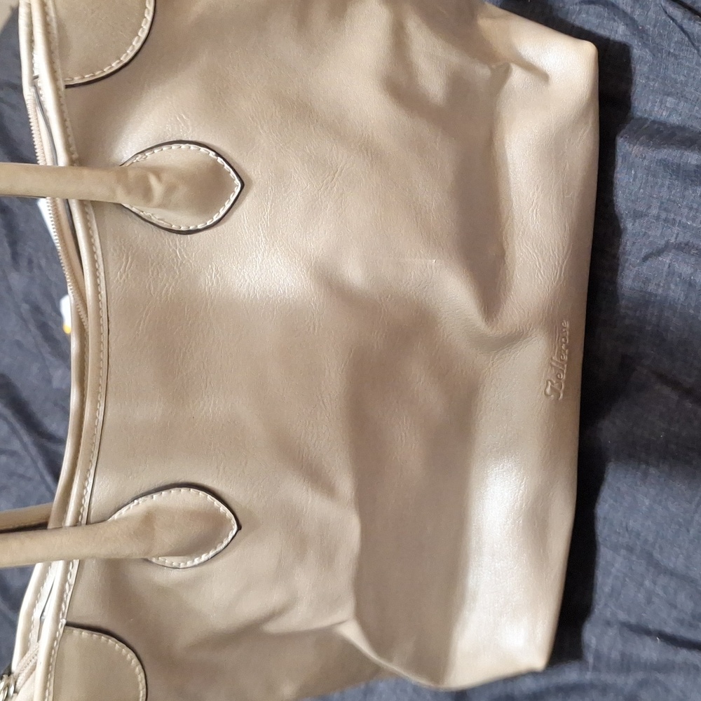 Purse - Picture 2 of 10